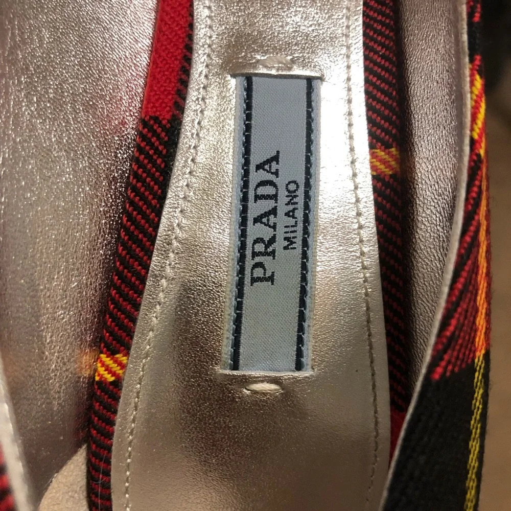 Plaid platform pumps.